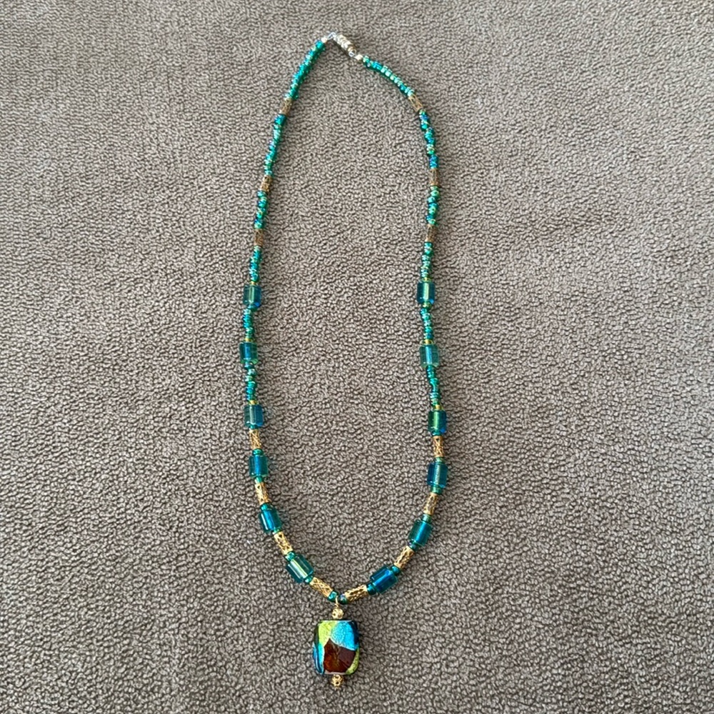 Colorful Turquoise Beaded Pendant Magnetic Closure Necklace 21” (TD) - Picture 2 of 4